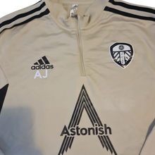 Load image into Gallery viewer, Leeds United 2022-2023 1/4 Zip Player Issue Training Track Top
