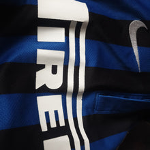 Load image into Gallery viewer, Inter Milan 2011-2012 Home Shirt (Youth Large)
