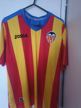 Load image into Gallery viewer, Valencia CF 2012/2013 Third Shirt (Size Small)
