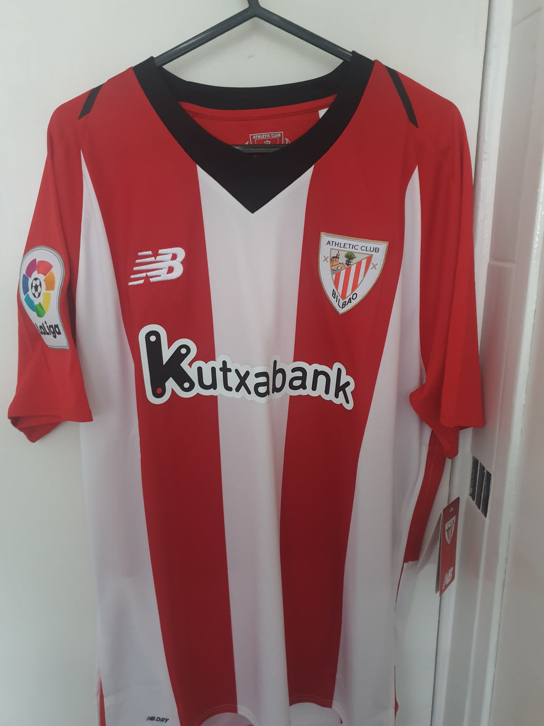 BNWT Athletic Bilbao 2018-19 Home Shirt (Size Medium)