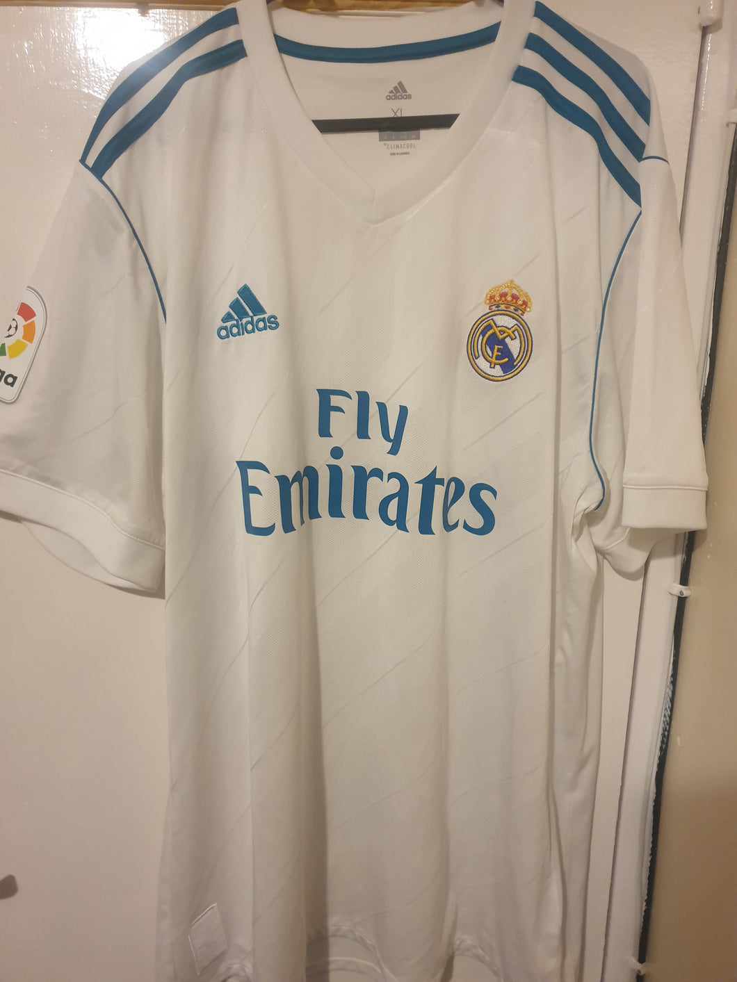 Real Madrid 2017-2018 Home Shirt (Size XL)