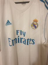 Load image into Gallery viewer, Real Madrid 2017-2018 Home Shirt (Size XL)
