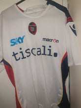 Load image into Gallery viewer, Cagliari 2009-2009 Away Shirt (tight fit)
