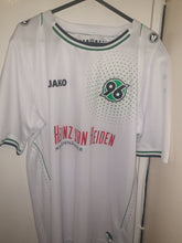 Load image into Gallery viewer, Hannover 96 2014-15 third shirt (Size Medium)
