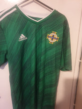 Load image into Gallery viewer, Northern Ireland 2020-2021 Home Shirt (Size Medium)
