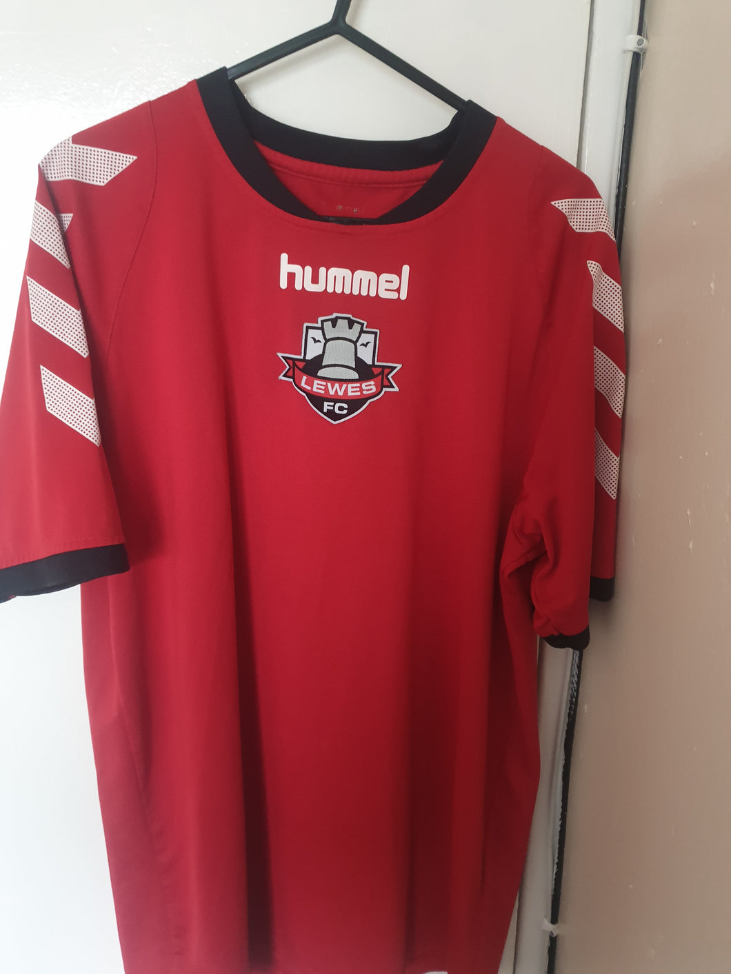 Lewes Fc Training Football Shirt Hummel (Size Medium)
