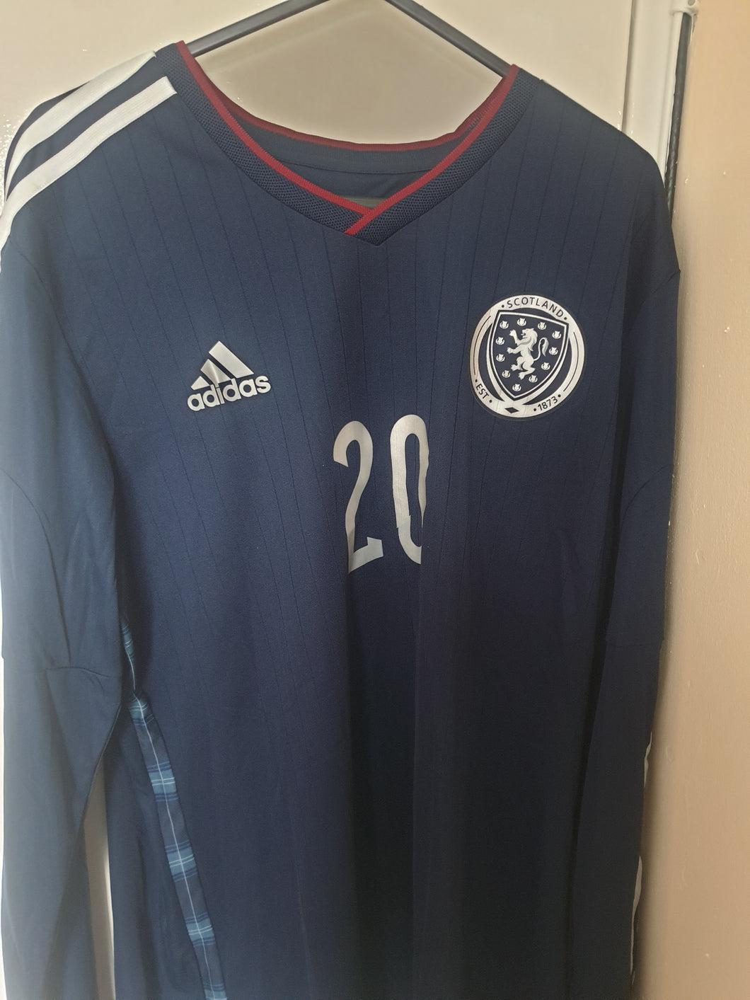 Scotland 2014-15 Home Shirt  Long Sleeve Player Issue (Size Large)