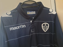 Load image into Gallery viewer, Leeds United 2014-15 Away Shirt (Size Medium)
