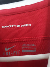 Load image into Gallery viewer, Manchester United 2011-2012 Home Shirt(Size Small)
