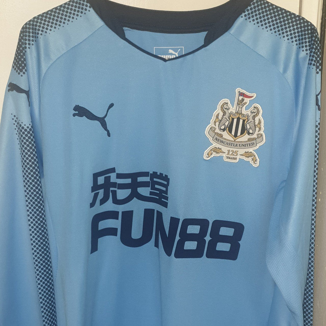 Newcastle United 2017/18 Away Shirt Long Sleeve Puma (Size Small