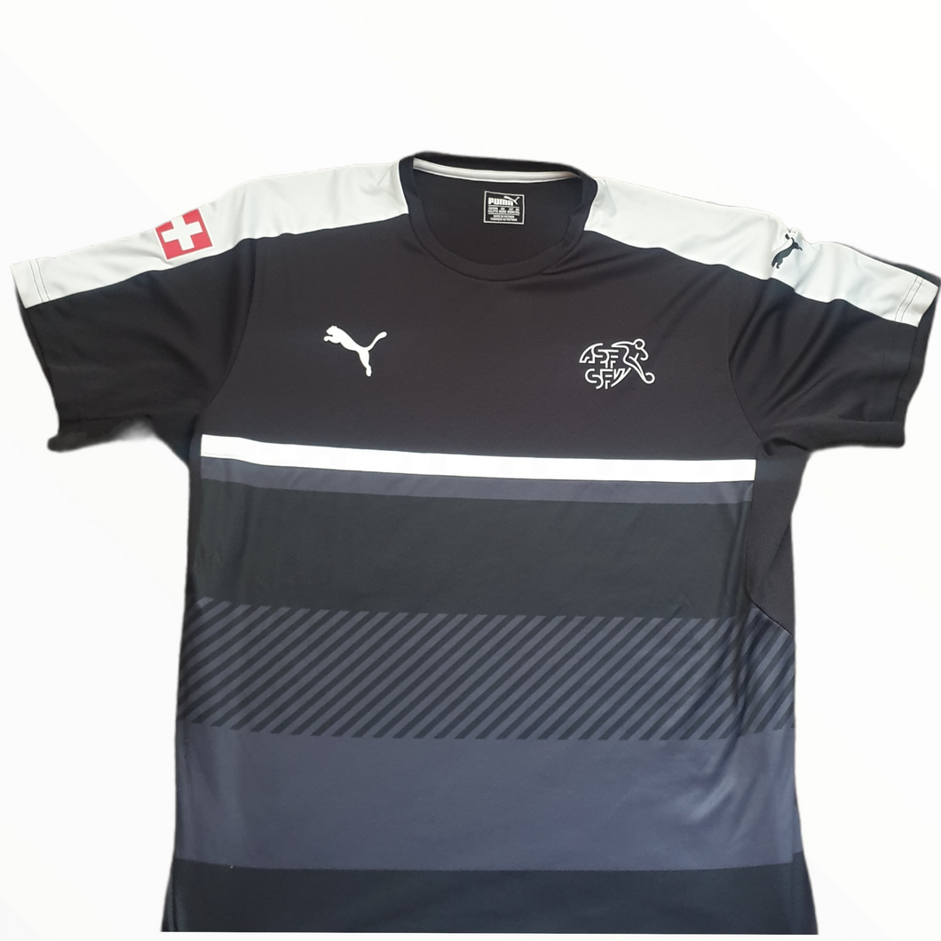 Switzerland 2016-17 Training Shirt (Size XXL)
