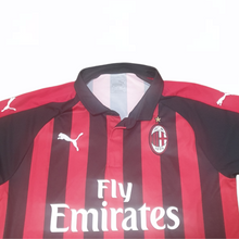 Load image into Gallery viewer, Ac Milan 2018-19 Home Shirt(Size Medium)
