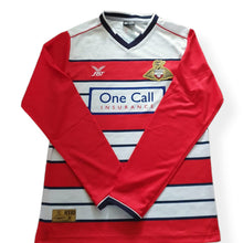 Load image into Gallery viewer, Doncaster Rovers 2016-17 Home Shirt Long Sleeves (Size Small)

