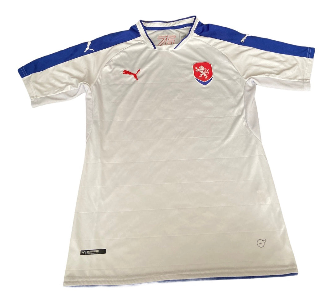 Czech Republic 2016–17 Away Shirt (Size Medium)