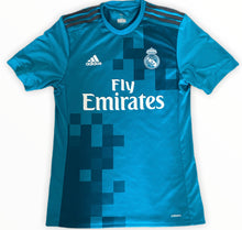 Load image into Gallery viewer, Real Madrid 2017-18 3rd Shirt (Size Medium)
