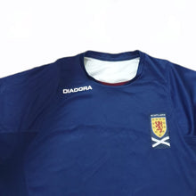 Load image into Gallery viewer, Scotland 2009-10 Training Shirt (Size XL)
