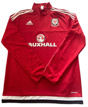 Load image into Gallery viewer, Wales 2015-16 Training Shirt Long Sleeve (Size Medium)
