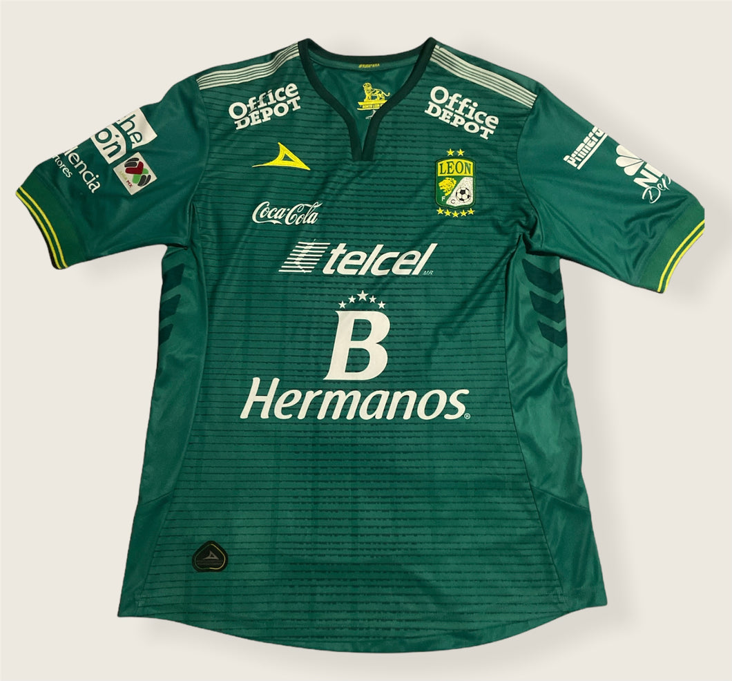 Club León 2015-16 Home Shirt (Size XL)