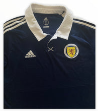 Load image into Gallery viewer, Scotland 2011-13 Home Shirt (Size Small)
